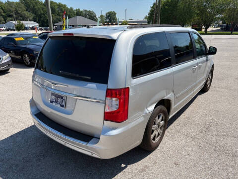 2011 Chrysler Town and Country Touring
