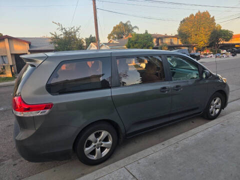 2013 Toyota Sienna L 7-Passenger