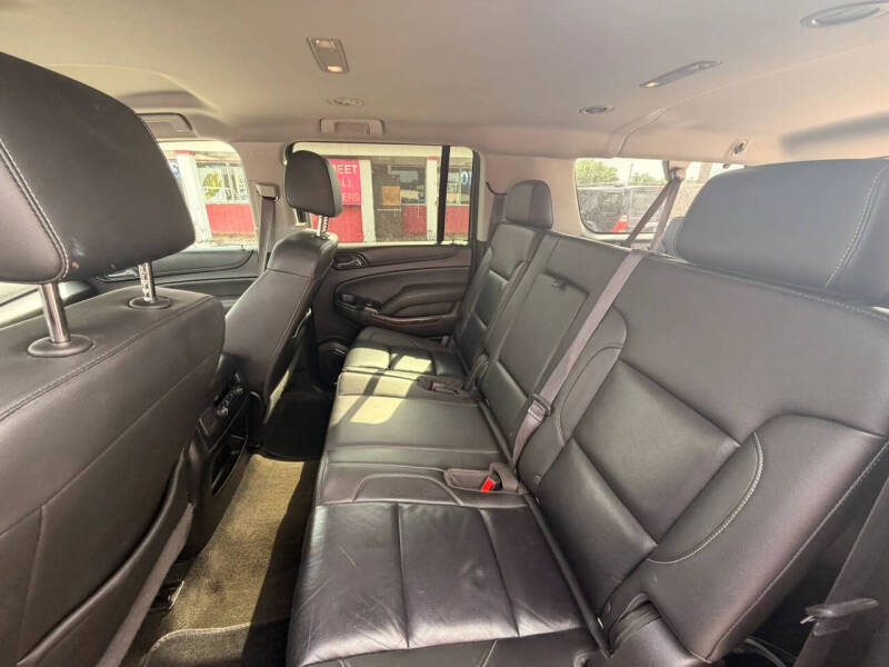 2017 Chevrolet Suburban LT