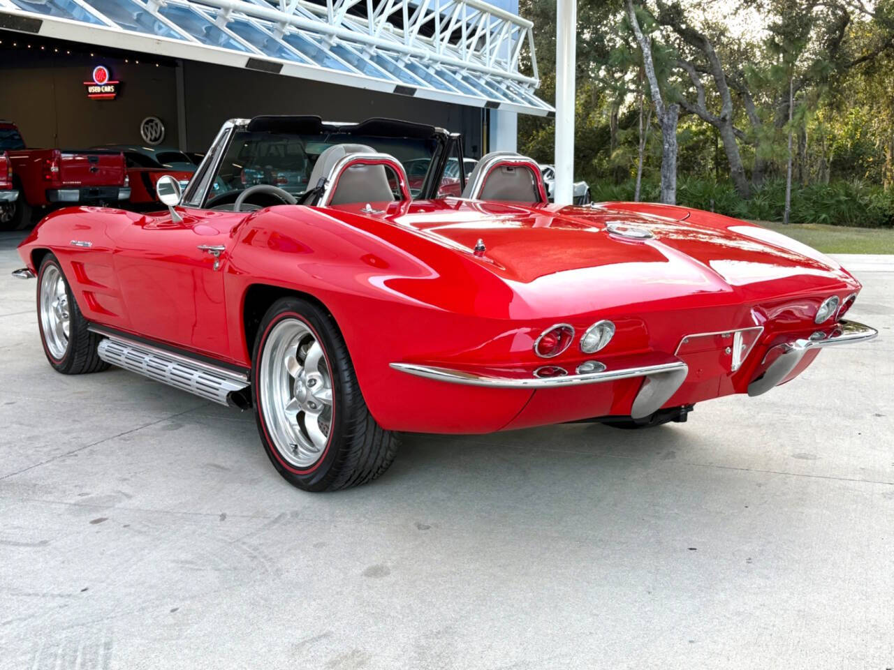 1963 Chevrolet Corvette 10