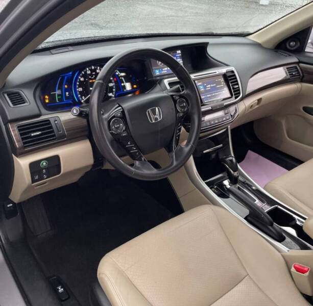 2017 Honda Accord Hybrid EX-L