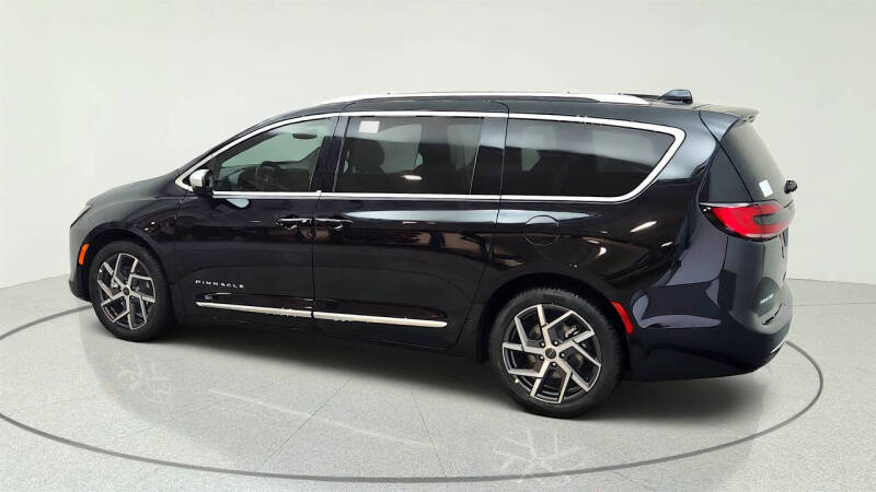2027 Chrysler Pacifica Pinnacle