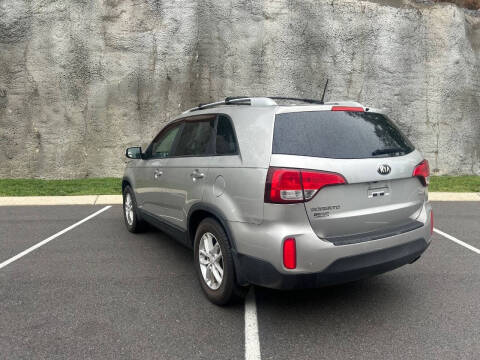 2014 Kia Sorento LX