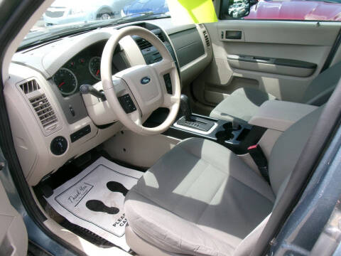 2011 Ford Escape XLS