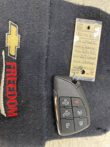 2025 Chevrolet Silverado EV LT