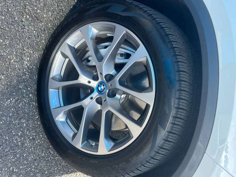 2025 BMW X5 xDrive50e