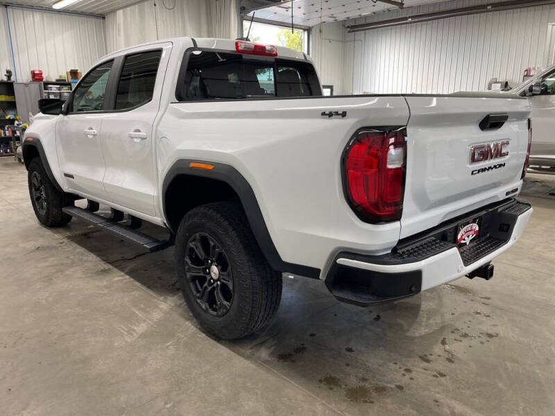 2023 GMC Canyon Elevation