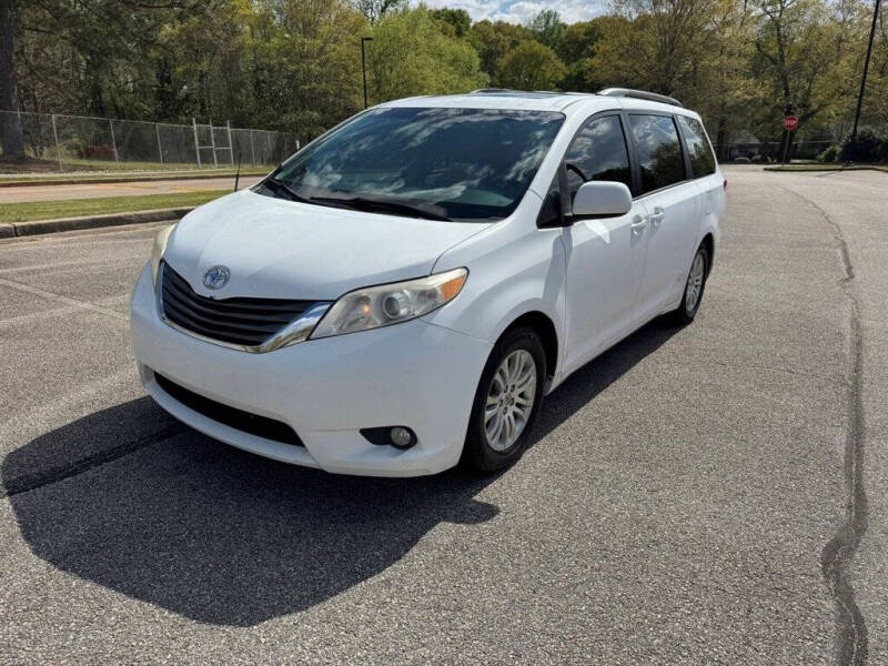 2012 Toyota Sienna
