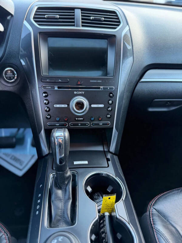 2018 Ford Explorer Sport