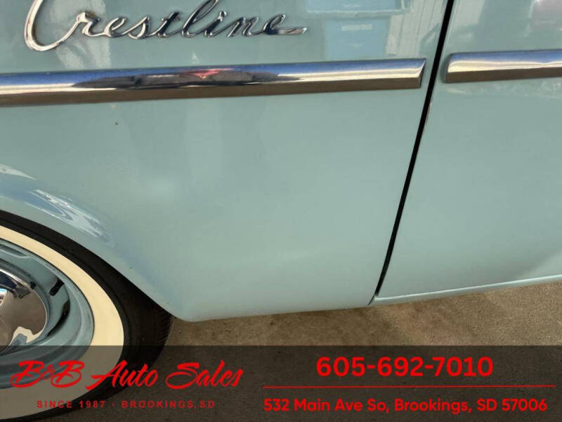 1952 Ford Crestline