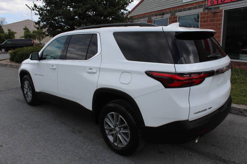 2023 Chevrolet Traverse LT Leather