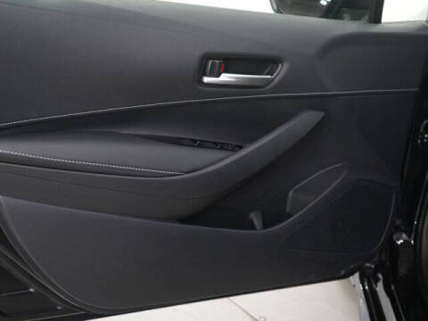 2025 Toyota Corolla Hatchback SE