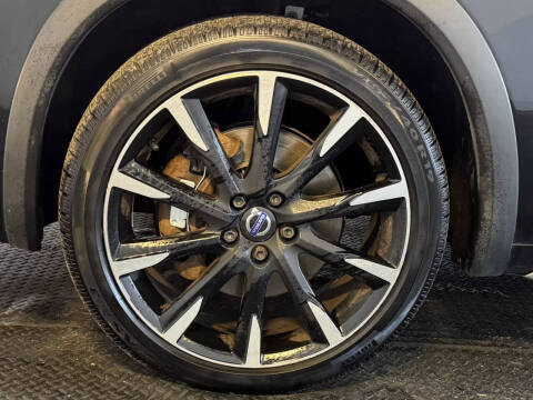 2017 Volvo V60 Cross Country T5 Premier