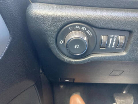 2024 Chrysler Pacifica Touring