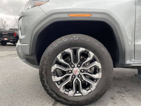 2024 GMC Canyon Denali