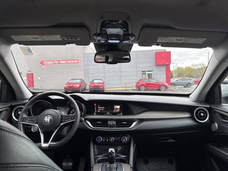 2018 Alfa Romeo Stelvio Ti