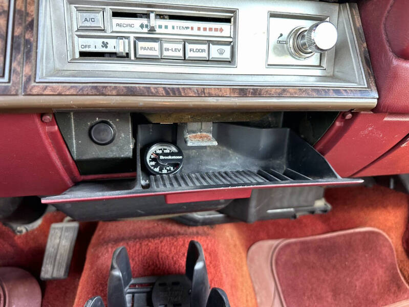 1985 Chrysler Le Baron Mark Cross