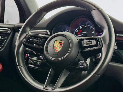 2023 Porsche Macan T