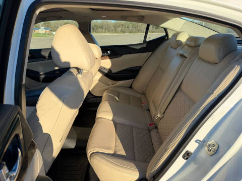 2016 Nissan Maxima Platinum