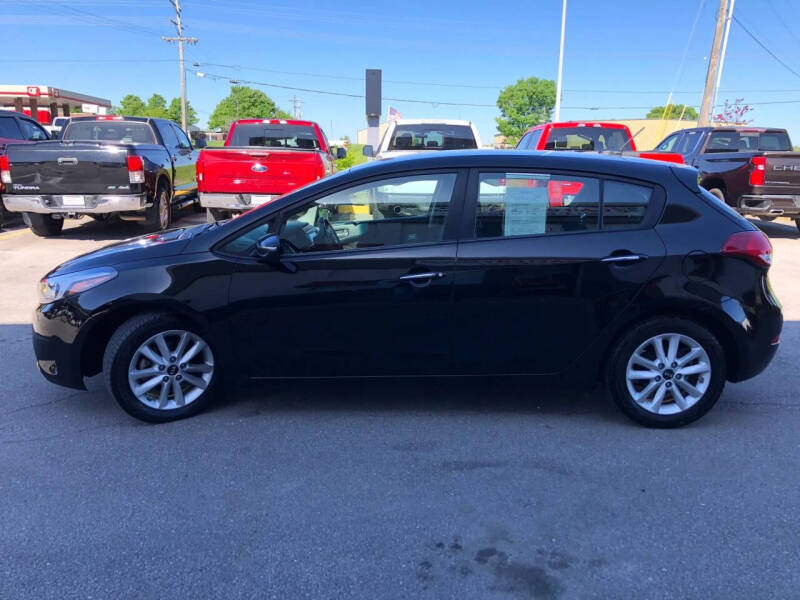 2017 Kia Forte5 LX