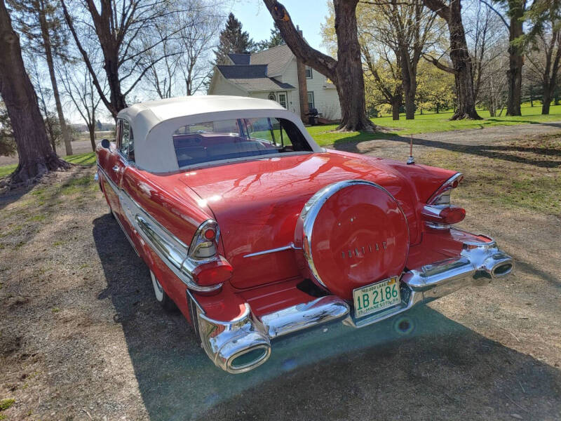 1957 Pontiac Star Chief
