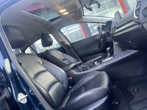 2015 Mazda MAZDA3 s Touring