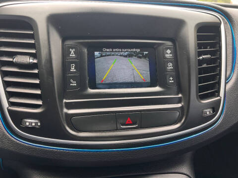 2016 Chrysler 200 Limited