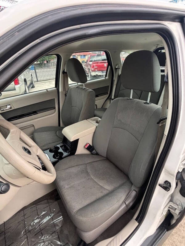 2011 Mazda Tribute i Touring