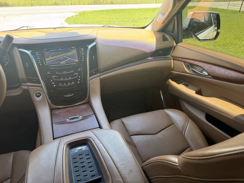 2016 Cadillac Escalade Platinum