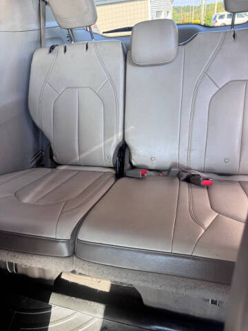 2017 Chrysler Pacifica Touring-L