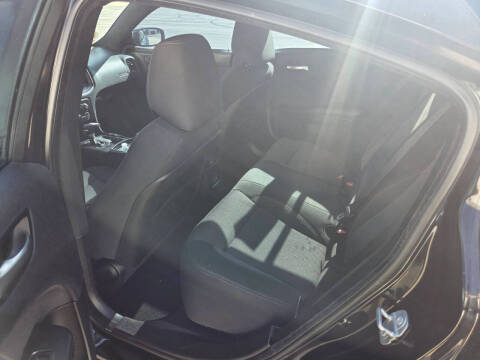 2016 Dodge Charger SE