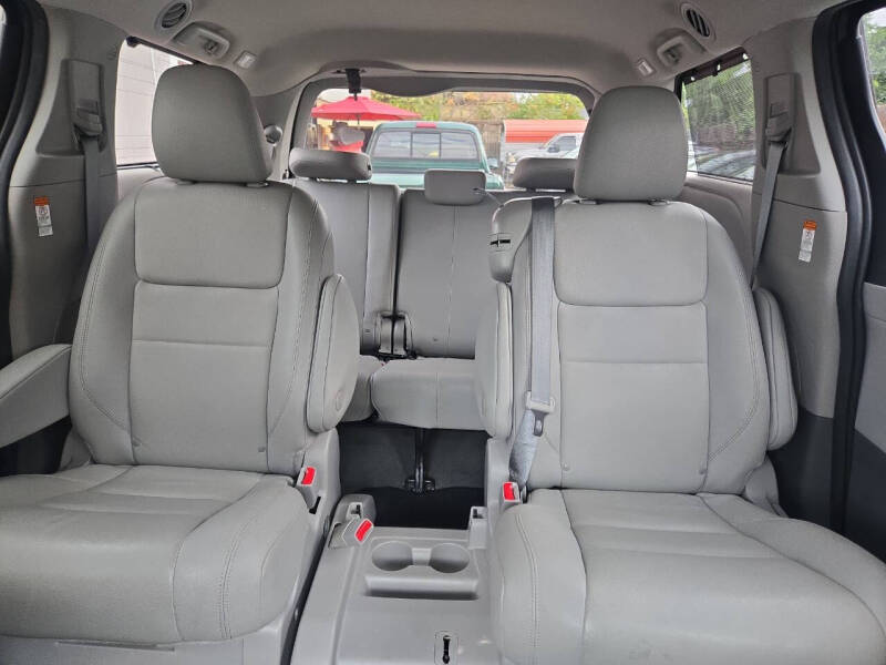 2020 Toyota Sienna Limited Premium 7-Passenger