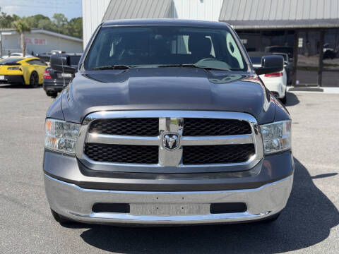 2017 RAM 1500 SLT