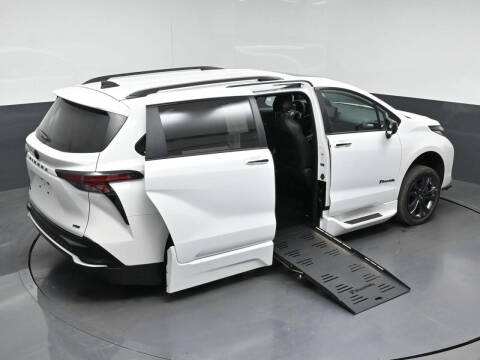 2026 Toyota Sienna XSE 7-Passenger