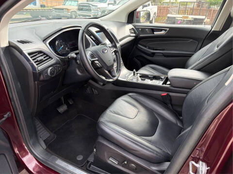 2019 Ford Edge Titanium