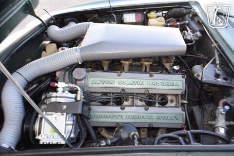 1976 Aston Martin V8 Vantage
