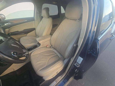 2017 Lincoln MKC Select