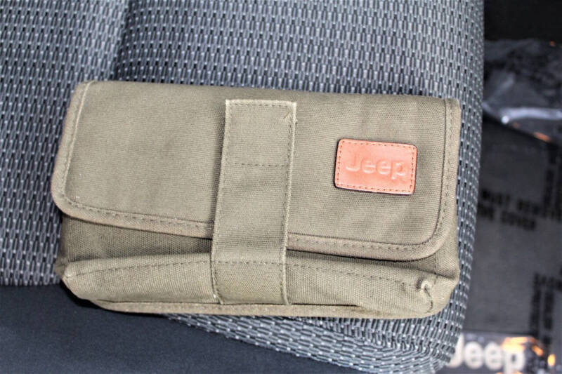 2008 Jeep Commander Sport