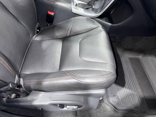 2017 Volvo XC60 T6 Dynamic