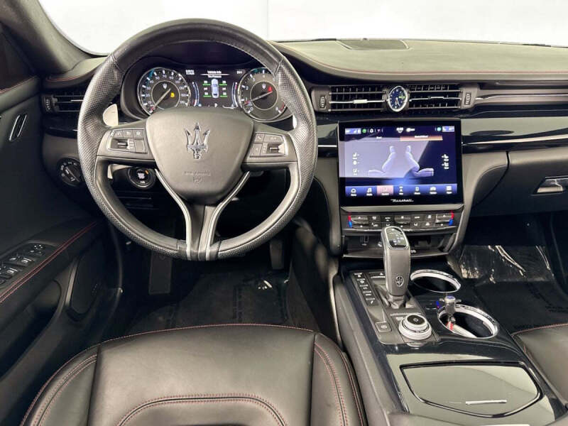 2023 Maserati Quattroporte Modena Q4