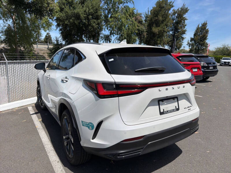 2025 Lexus NX 450h+
