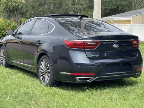 2017 Kia Cadenza Premium