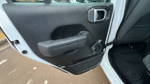 2024 Jeep Gladiator Sport