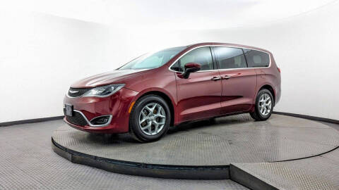2017 Chrysler Pacifica Touring Plus