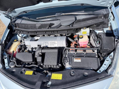 2013 Toyota Prius v Five