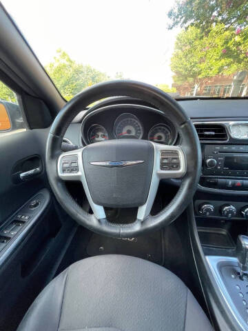 2013 Chrysler 200 Touring