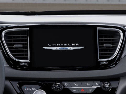 2027 Chrysler Pacifica LX