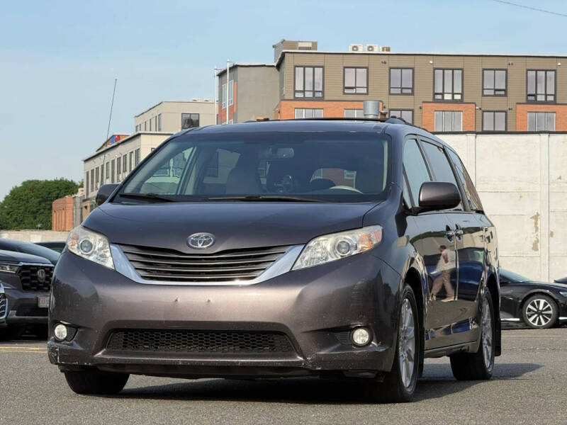 2013 Toyota Sienna