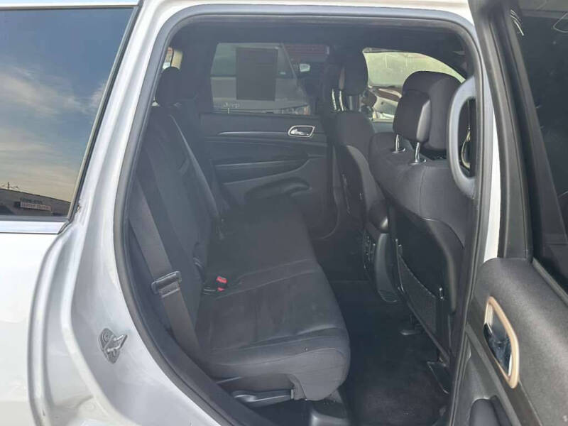 2017 Jeep Grand Cherokee Laredo