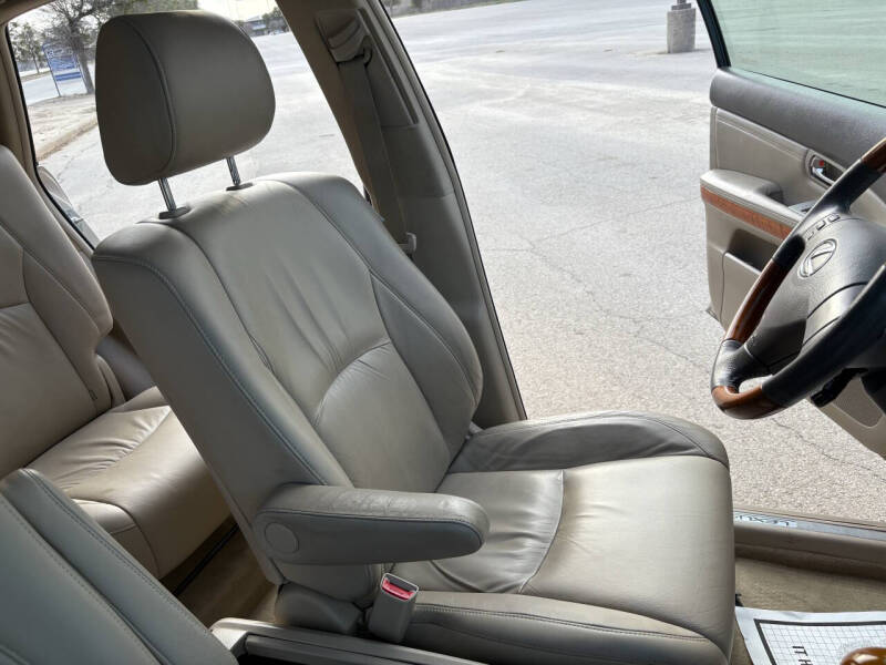 2004 Lexus RX 330